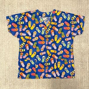Medium sandal print scrub top